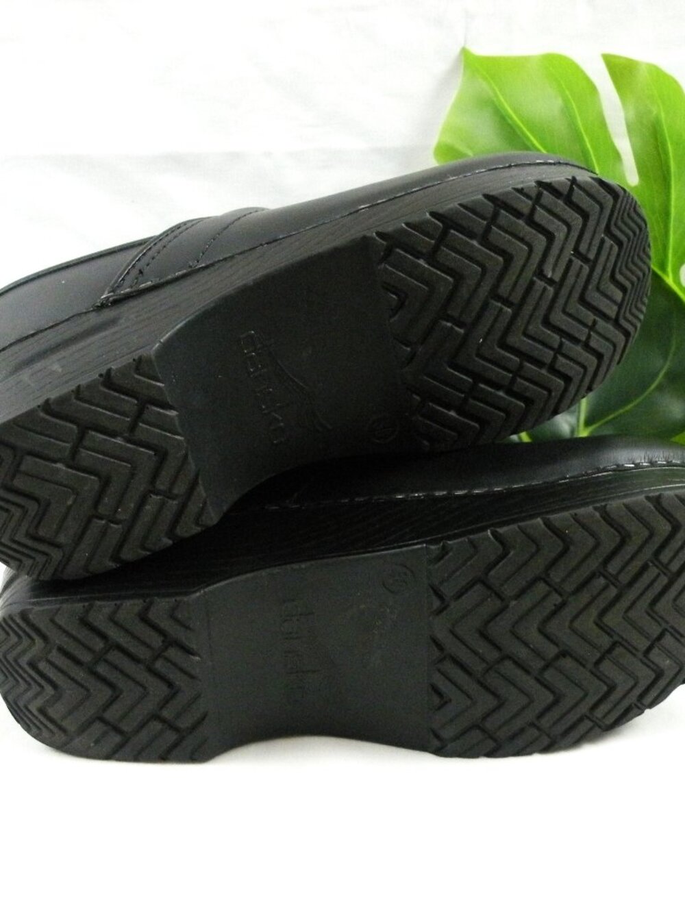 Dansko Womens Professional Black Leather Professional Clogs Shoes New 38 8 - Picture 6 of 6
